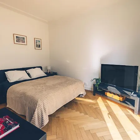 Apartment Bright In The Center Of